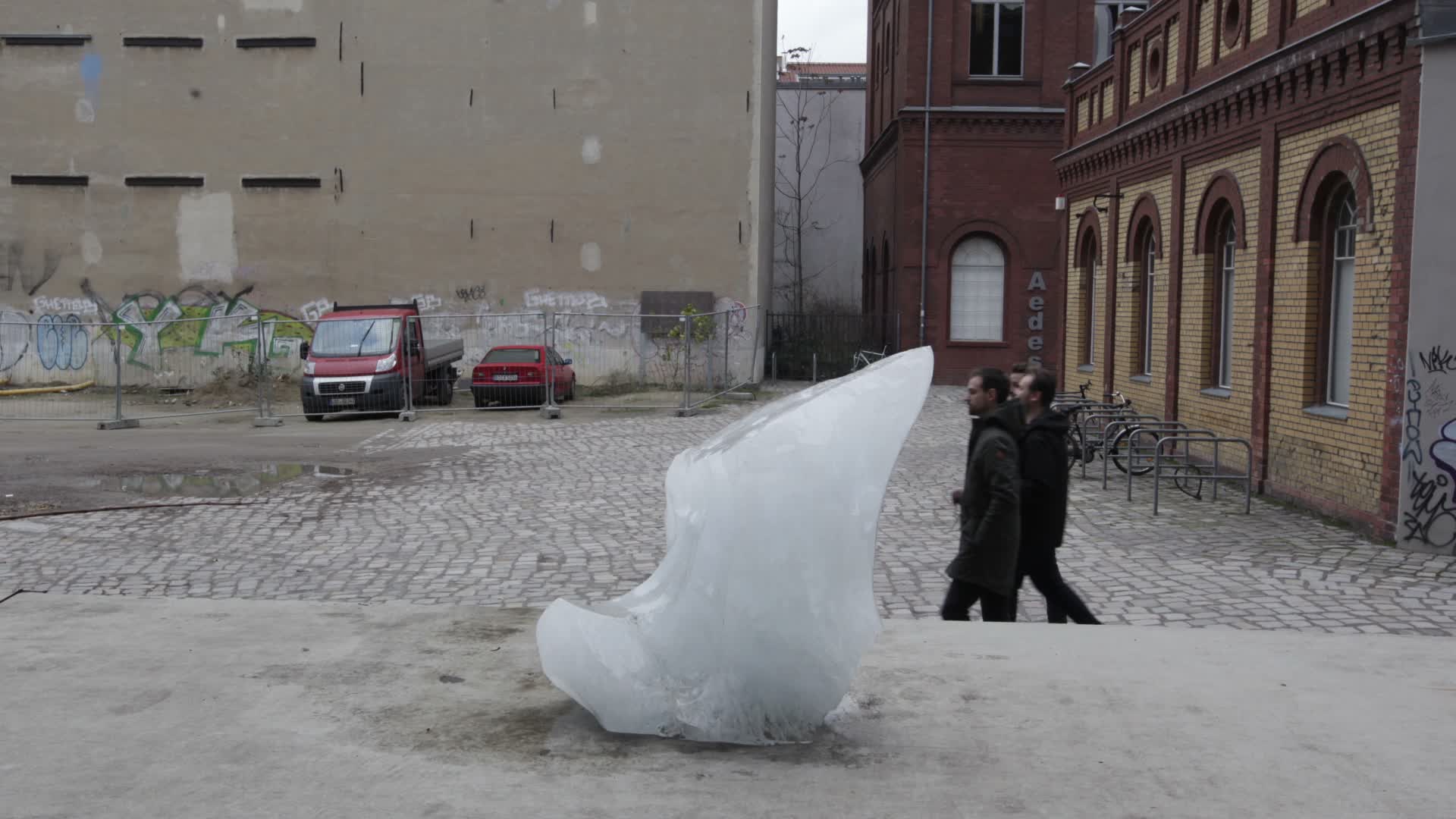 The short life of an iceberg out of context